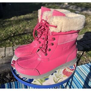 UGG Australia Butte II Patent Dove Pink 1014396K Lace Up Boots Size 6